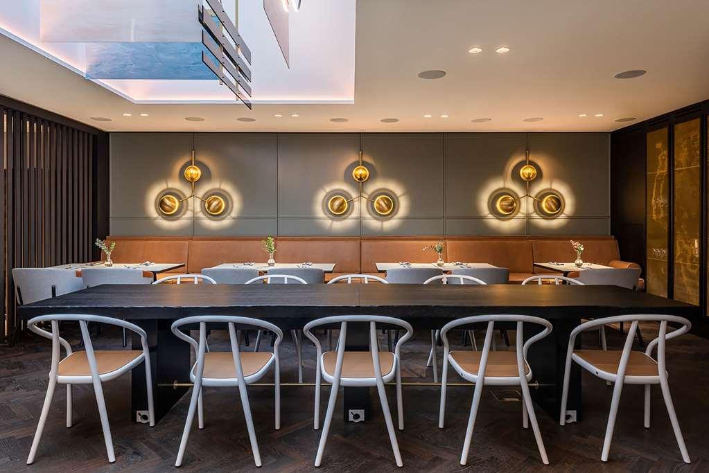 Maximilian 4* Prague